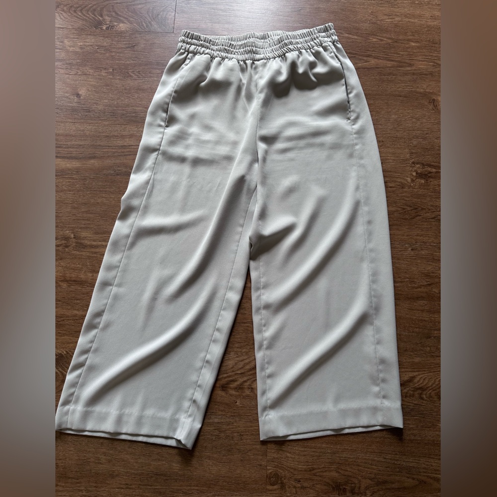 Pull up crop pants